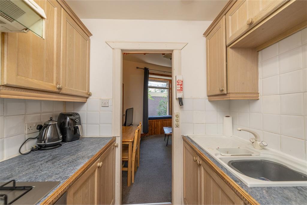 1/4 Burns Place,
Edinburgh,
EH6 5QD - image 7