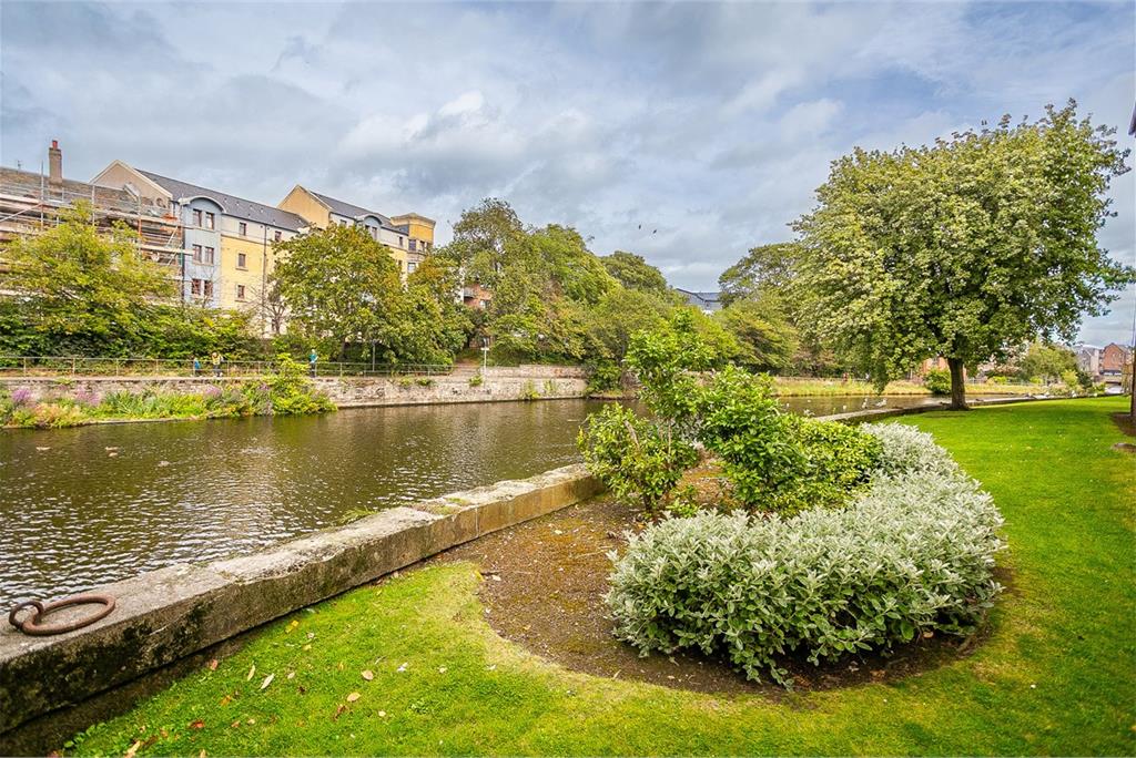 4/6 Sheriff Park,
Edinburgh,
EH6 6DX - image 19
