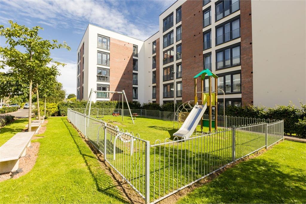 3/16 Arneil Place, Edinburgh, EH5 2GU - image 17