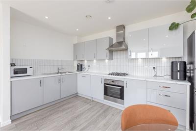3/16 Arneil Place, Edinburgh, EH5 2GU - image 8