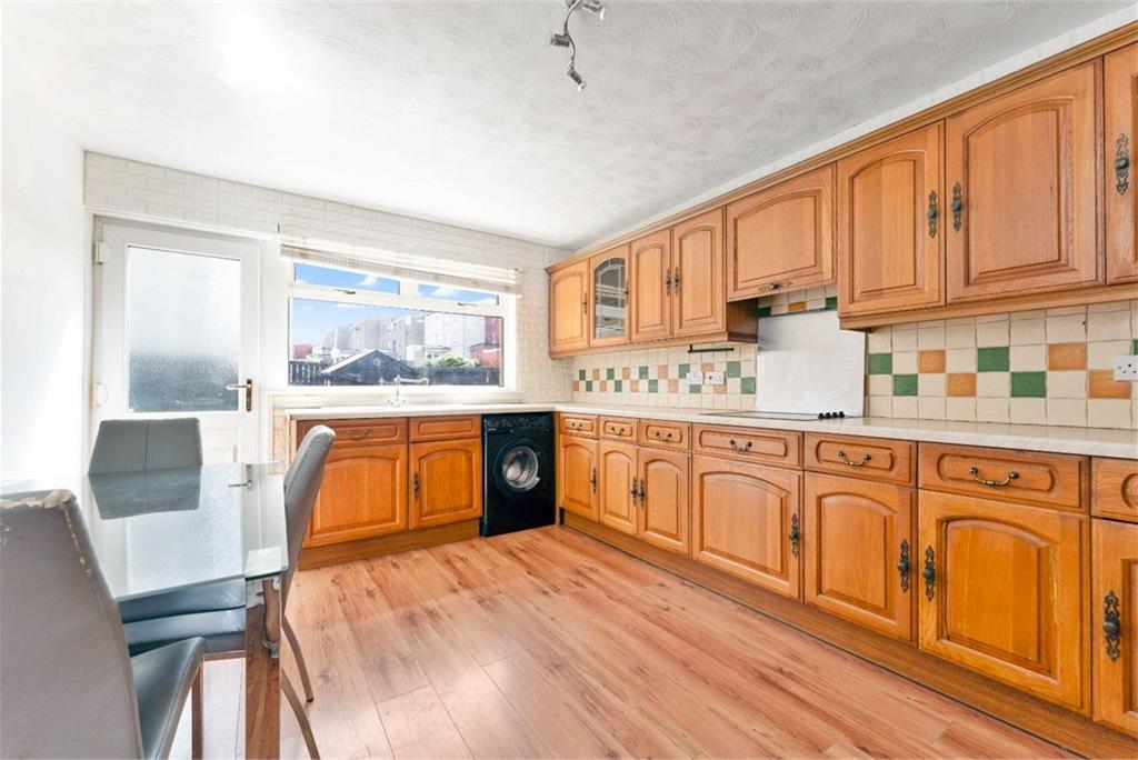1 Ivanhoe Rise, Livingston, EH54 6HZ - image 6