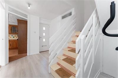 1 Ivanhoe Rise, Livingston, EH54 6HZ - image 10