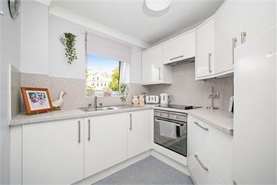 28/27 Murrayfield View, Roseburn Place, Edinburgh EH12 5NX - image 5