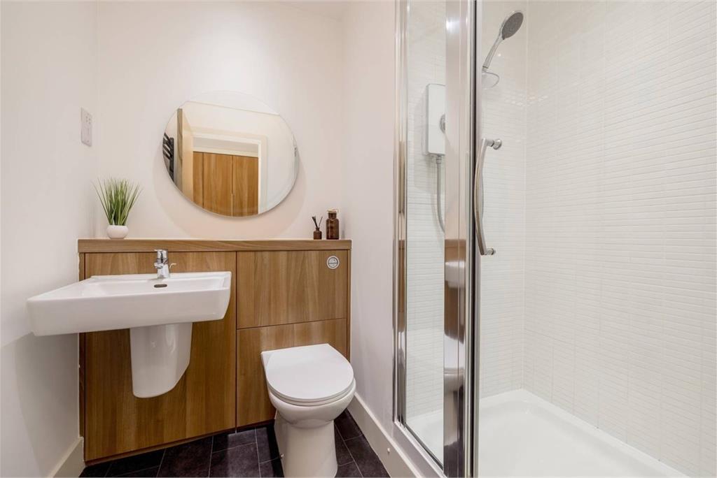 16/6 Burnbrae Drive, EDINBURGH, EH12 8AS - image 12