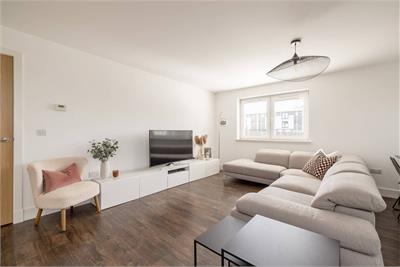 16/6 Burnbrae Drive, EDINBURGH, EH12 8AS - image 5