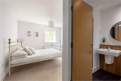16/6 Burnbrae Drive, EDINBURGH, EH12 8AS - image 8