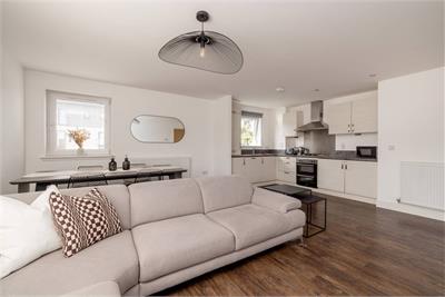 16/6 Burnbrae Drive, EDINBURGH, EH12 8AS - image 1