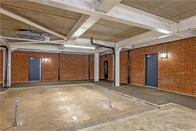 81/13 Ocean Drive, Leith, Edinburgh, EH6 6BR - image 24