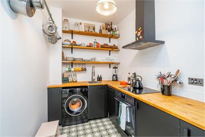 120/8 McDonald Road, Bellevue, Edinburgh EH7 4NQ - image 5