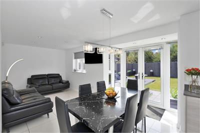 24 Andrew Balfour Grove, Newcraighall, EH21 8RD - image 3