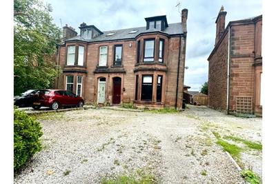26 Lockerbie Road, Dumfries, DG1 3AX - image 1