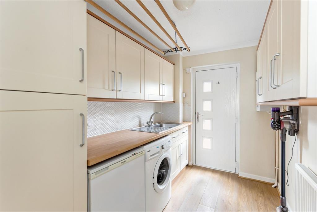 60 The Paddockholm, Corstorphine, EDINBURGH, EH12 7XR - image 16