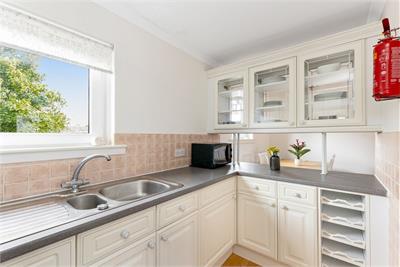 60 The Paddockholm, Corstorphine, EDINBURGH, EH12 7XR - image 6
