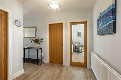 Bottom Flat, 7 Tower Knowe, Hawick, TD9 9DQ - image 26