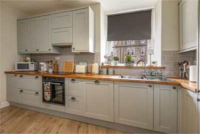 Bottom Flat, 7 Tower Knowe, Hawick, TD9 9DQ - image 7