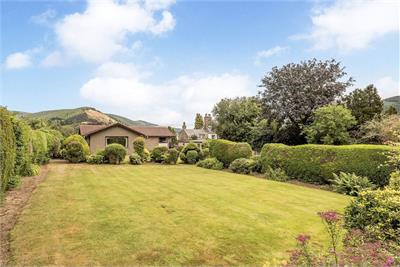 Labac, 1 St Ronan's Terrace, Innerleithen, EH44 6RB - image 2