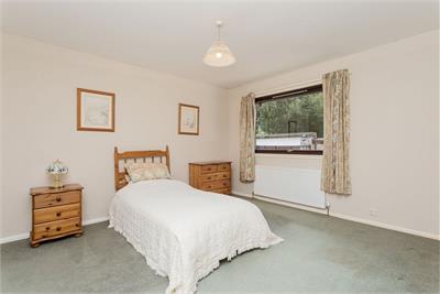Labac, 1 St Ronan's Terrace, Innerleithen, EH44 6RB - image 8