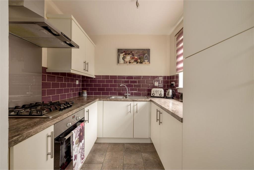29/1 Howdenhall Court, Edinburgh, EH16 6UZ - image 2