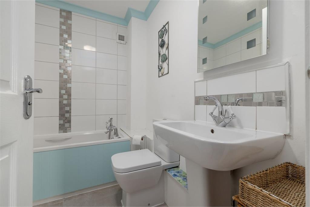 29/1 Howdenhall Court, Edinburgh, EH16 6UZ - image 8