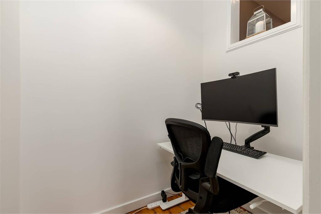 15/8 Comely Bank Place,
Stockbridge,
Edinburgh,
EH4 1DT - image 12