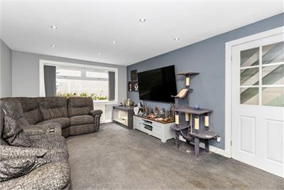 46 Wyvis Park, Penicuik, Midlothian, EH26 8JX - image 3