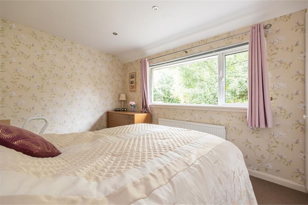 40 Barnton Park Gardens, Edinburgh, EH4 6HN - image 14
