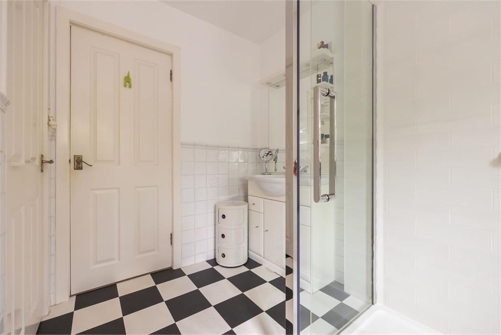 40 Barnton Park Gardens, Edinburgh, EH4 6HN - image 18