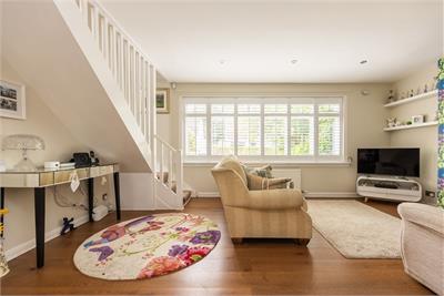 40 Barnton Park Gardens, Edinburgh, EH4 6HN - image 4