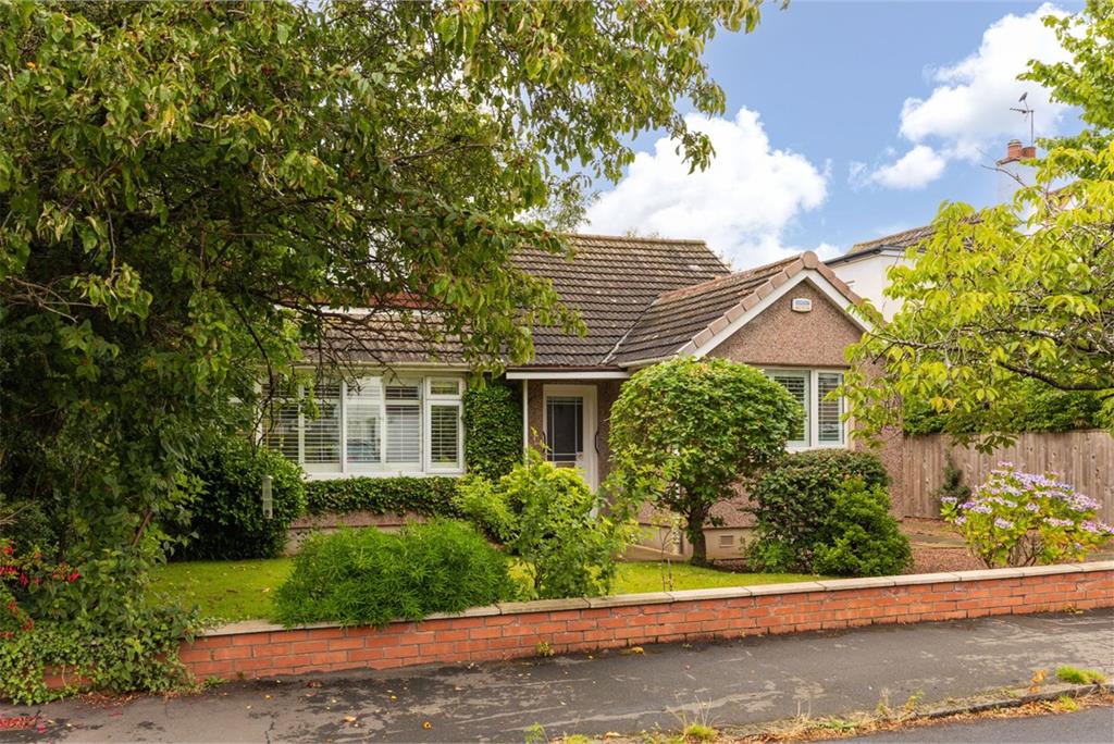 40 Barnton Park Gardens, Edinburgh, EH4 6HN - image 1