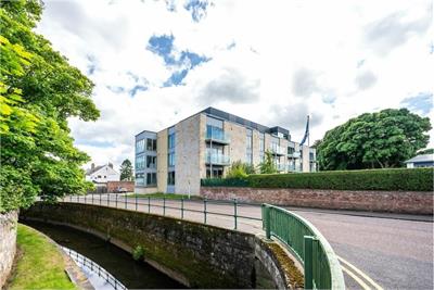 10 The Square Green, 26 Kinnessburn Road, St. Andrews, KY16 8TW - image 1