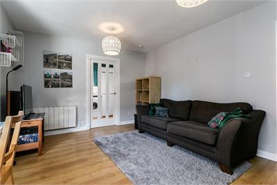 12/4 Duddingston Mills, Edinburgh, EH8 7TU - image 4