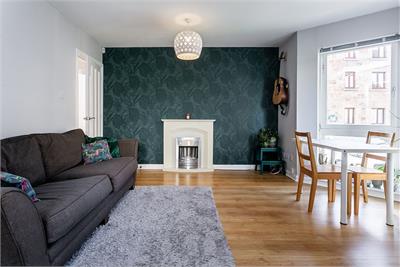 12/4 Duddingston Mills, Edinburgh, EH8 7TU - image 5