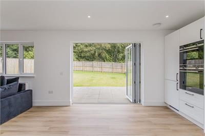 27 Dolomite Drive, Penicuik, Midlothian, EH26 0GQ - image 9