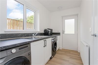 27 Dolomite Drive, Penicuik, Midlothian, EH26 0GQ - image 10