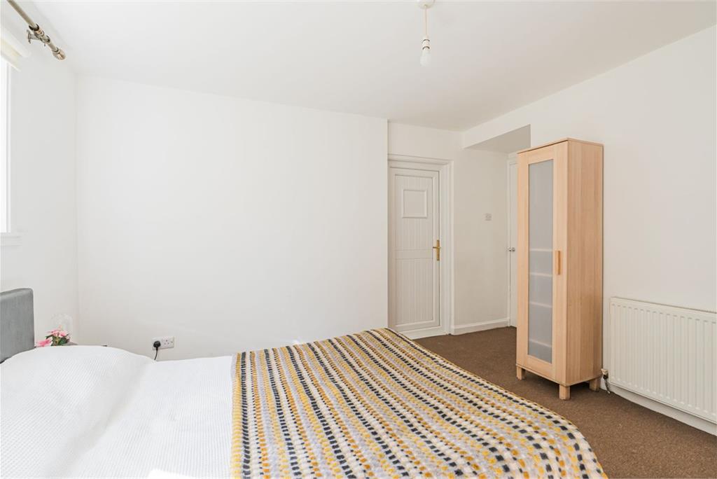 21 Parkgrove Street, Edinburgh, EH4 7NT - image 11