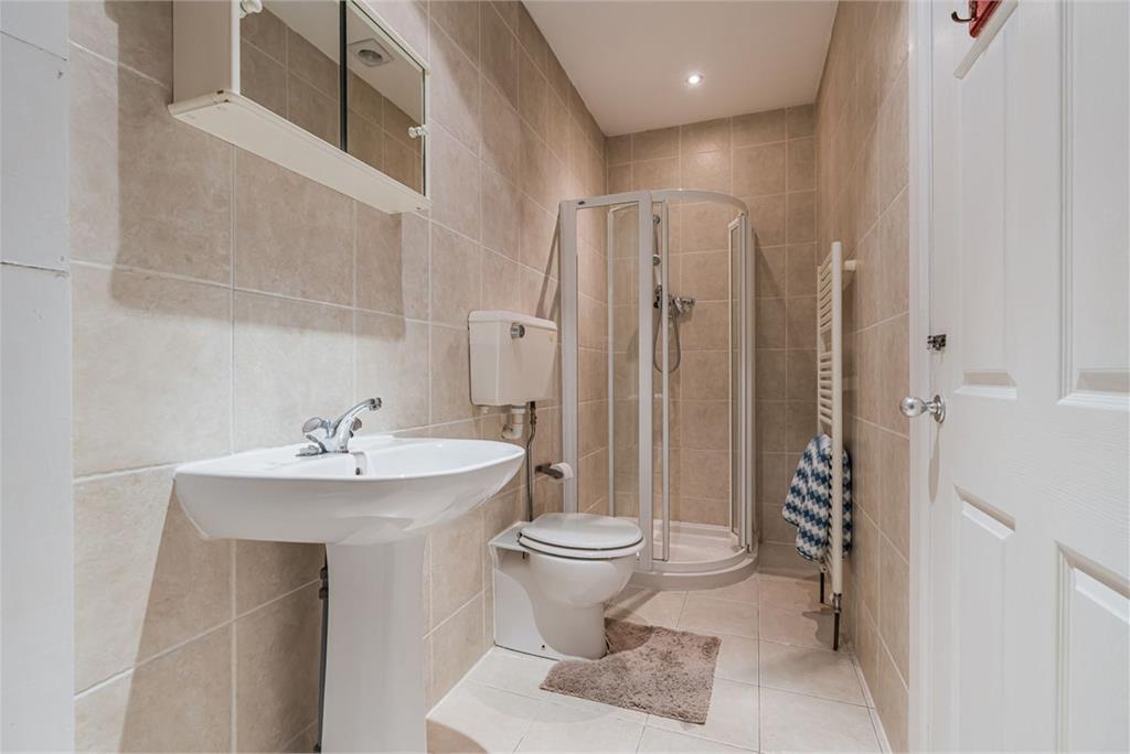 21 Parkgrove Street, Edinburgh, EH4 7NT - image 14