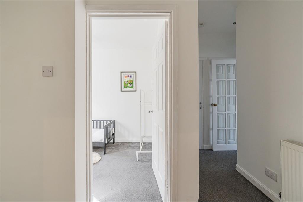 21 Parkgrove Street, Edinburgh, EH4 7NT - image 17