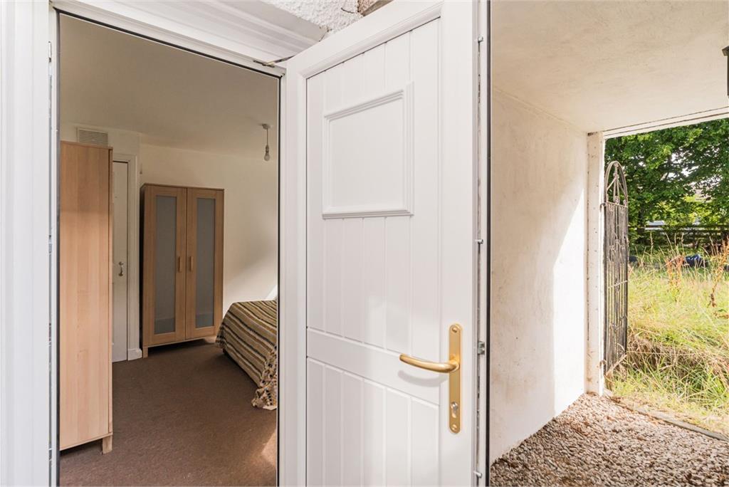 21 Parkgrove Street, Edinburgh, EH4 7NT - image 18