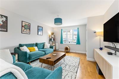 104 Charles Wilson Avenue, Roslin, EH25 9AR - image 3