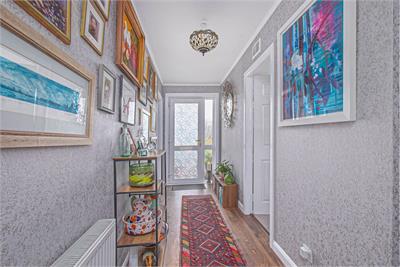 Brambling, 7 Argyll Place, Saline, KY12 9UW - image 2