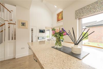 8 Tansy Street, Currie, EH14 6AZ - image 13