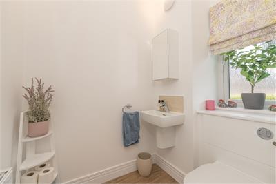 8 Tansy Street, Currie, EH14 6AZ - image 16