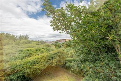 6/6 Hawkhill Avenue,
Edinburgh,
EH7 6BX - image 15