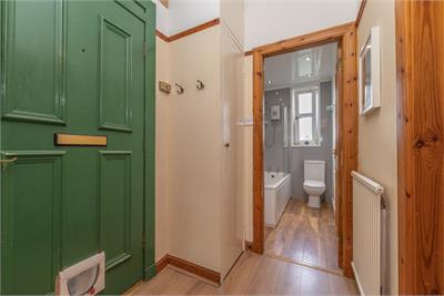 6/6 Hawkhill Avenue,
Edinburgh,
EH7 6BX - image 4