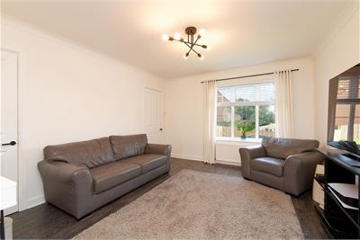 42 Alloway Drive, Paisley, PA2 7DS - image 3