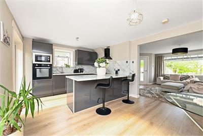 54 Eskhill, Penicuik, EH26 8DG - image 5
