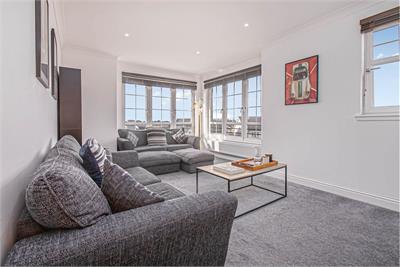 Flat M 12 Fulmar Drive, Dunfermline, KY11 8JY - image 2