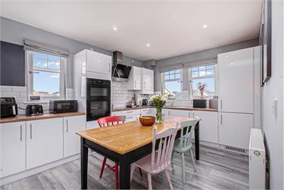 Flat M 12 Fulmar Drive, Dunfermline, KY11 8JY - image 7