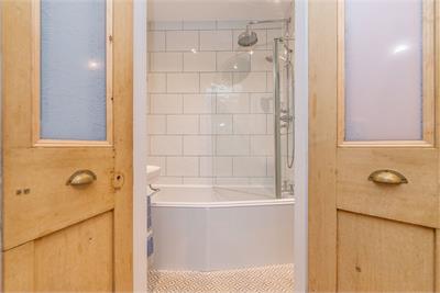 17 Rosevale Place,
Edinburgh,
EH6 8AP - image 14