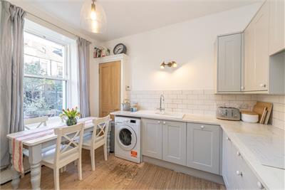 17 Rosevale Place,
Edinburgh,
EH6 8AP - image 6